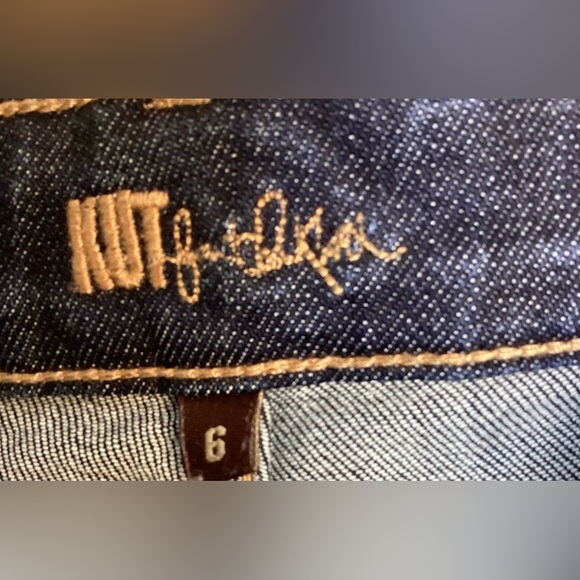 Kut From The Kloth Size 6 Jeans, 99% Cotton. Slim Leg, Good Condition - Picture 3 of 6